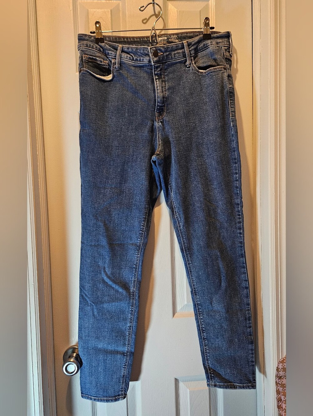 Old Navy Hi Rise Skinny Jeans
